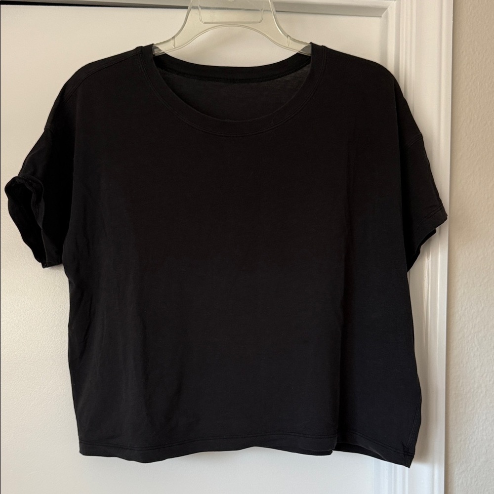 3 x Lululemon Cates cropped tee in white, gray and black.